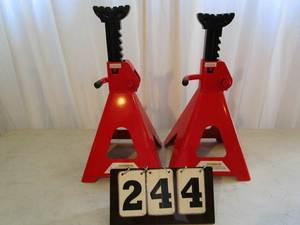 lot 244 image: Jack Stands - 12 ton