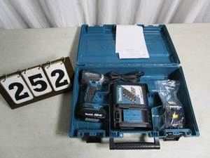 lot 252 image: Makita LXT 18V Cordless Impact Driver