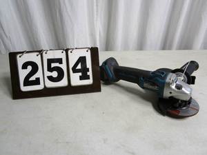 lot 254 image: Makita Cordless Angle Grinder