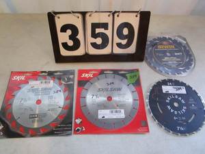 lot 359 image: Assortment of 7-14 Saw Blades - qty 4