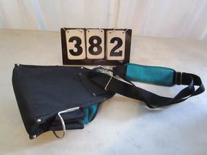 lot 382 image: Gatorback tool Shoulder Bag