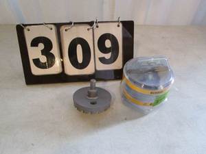 lot 309 image: DeWalt Carbide Tooth Hole Saw - 3-12