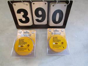 lot 390 image: DeWalt Hole Saw Blades - qty 2