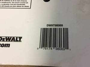 lot 58 image: DEWALT Trigger Clamp Set (4-Piece) (2 units) customer return see pictures