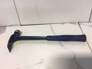 lot 93 image: Estwing 19 oz. Ultra Hammer