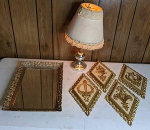lot 313 image: Decorative Grouping of 4 Vintage Plastic Wall Hangings, Mirror and Tabletop Lamp