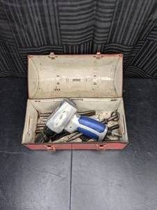 lot 102 image: Kobalt Air Hammer Plus Vintage Red Tool Box