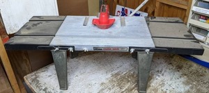 lot 88 image: Vintage Sears Craftsman Router Table