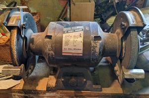 lot 76 image: Vintage Chicago Forge 8 Bench Grinder