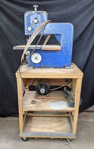 lot 16 image: Vintage Companion Three Wheel Band Saw with Stand