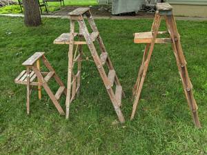 lot 129 image: Set of (3) Wooden Ladders