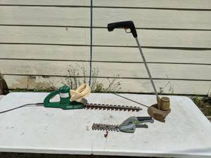 lot 256 image: Assortment of (3) Weed & Grass Trimmers