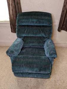 lot 384 image: GreenGray Striped Recliner
