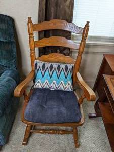lot 385 image: Solid Wood Rocking Chair with Seat Cushion and Pillow