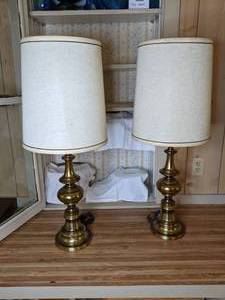 lot 388 image: Pair of Brass Table Lamps with Shades