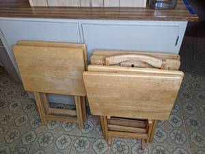 lot 375 image: Set of (6) Wooden TV Trays