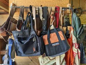 lot 193 image: Assortment of Tool Bags, Tool Belts, WorkTool Aprons