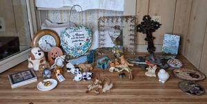lot 223 image: Large Assortment of Animal Figurines, Anniversary Plate, Wall Hangers, Dream Catcher, Round Wall Clock, Pebbles and More