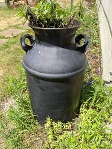 lot 199 image: Set of (3) Large Jug Planters