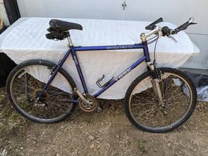 lot 167 image: Trek Single Track 930 Bike