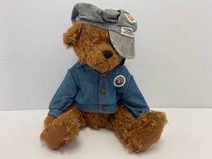 lot 4 image: Vintage Lionel Train Teddy Bear