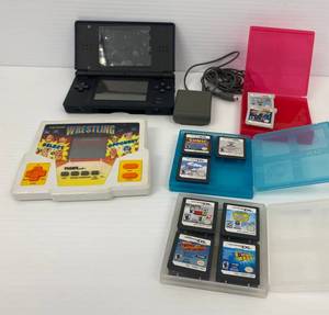 lot 26 image: Nintendo DS Lite With DS, 3DS Games And more