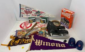 lot 53 image: Vintage Sports Items