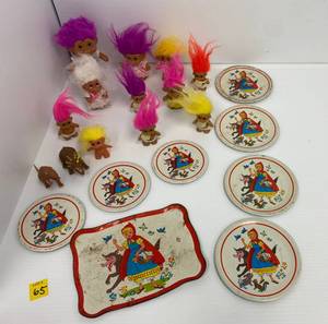 lot 65 image: Group Of Vintage Toy Trolls And More