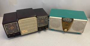 lot 77 image: Group Of Vintage Radios Including Philco (Untested)