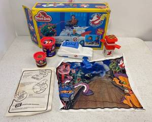 lot 140 image: 1986 Kenner The Real Ghost Busters Play-Doh