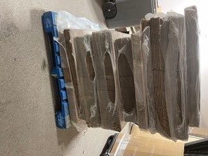 Pallet with assorted shipping and moving Boxes Differents sizes see Pics
