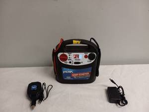 lot 58 image: PEAK JUMP STARTER