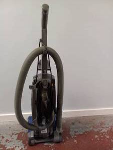 lot 71 image: EUREKA MAXIMA VACUUM