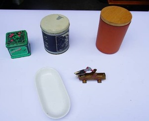 lot 9 image: The original Suffolk sugar canister, vintage Morton salt tin, tin woodpecker toothpick dispenser etc.