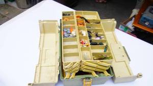 lot 19 image: Tacklebox and contents