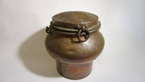 lot 188 image: Copper covered cauldron with pull ring Cover, with handle 11 inches tallEBH, UK