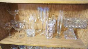 lot 199 image: Fun variety vintage glassware including two vanity apothecary jars