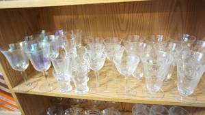 lot 200 image: Large lot of fine etched glass footed tumblers and stemware etc