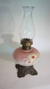 lot 216 image: Beautiful handpainted gone with the wind hurricane lamp