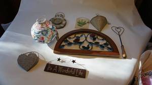 lot 270 image: Home decor a lot
