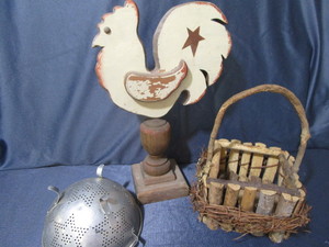 Wooden Chicken, Colander