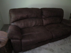Sofa with endcliners