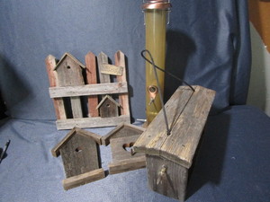 Birdhouse Dcor & Feeders