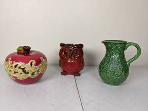 lot 50 image: Decorative Green Pitcher Vase, Red Owl and Apple