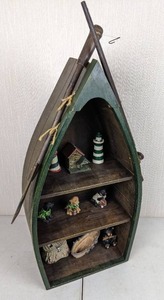 lot 87 image: Rustic Canoe Wall Decor