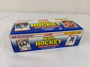 lot 71 image: 1990 Collector Set Score NHL Hockey Premier Edition