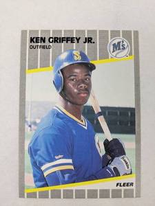 lot 11 image: 1989 Fleer MLB Baseball Card Ken Griffey, Jr. Seattle Mariners