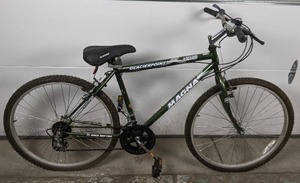 lot 32 image: Mens Magna Glacierpoint 15 Speed Mountain Bike