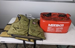 lot 134 image: Gas Tank & 2 Stearns Adult Life Vests