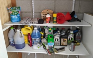 lot 137 image: Variety of Gardening & Car Maintenance Supplies